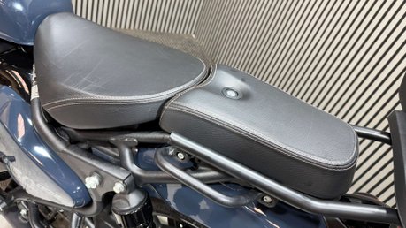 Royal Enfield Shotgun 2025 ONLY 2K GREAT CONDITION MOT 2028 LARGE TOP BOX 18