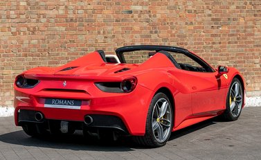 Ferrari 488 Spider 9
