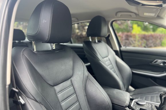BMW 3 Series 318D SPORT 17