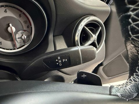 Mercedes-Benz GLA 2.1 GLA220d Sport (Premium) 7G-DCT 4MATIC Euro 6 (s/s) 5dr 57