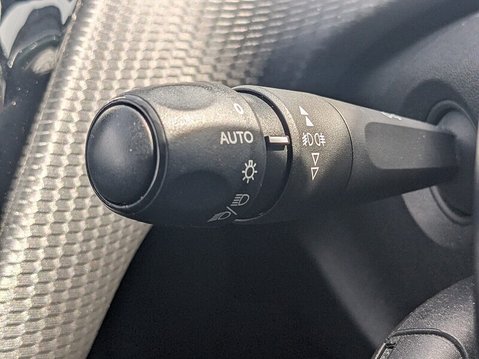 Peugeot 208 S/S TECH EDITION 14