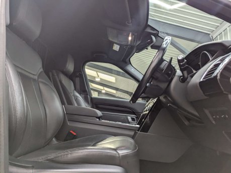 Land Rover Discovery 3.0 Discovery S TD6 Auto 4WD 51