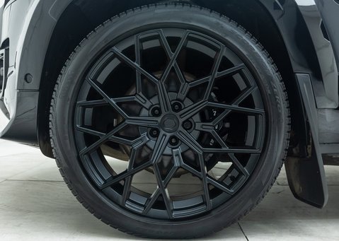 Land Rover Defender 90 V8 P525