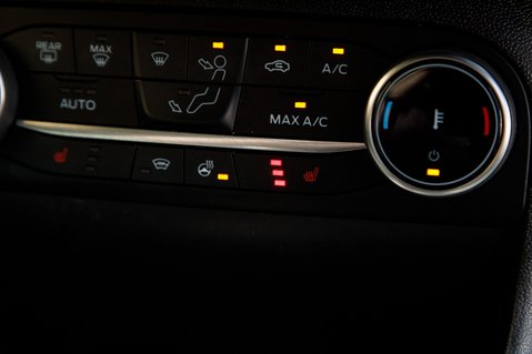 Ford Fiesta ST-LINE X EDITION MHEV 35