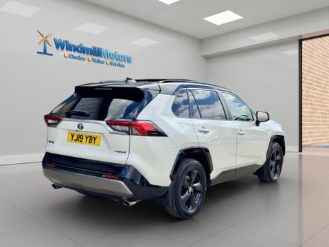 Toyota Rav4 2.5 VVT-h Dynamic CVT Euro 6 (s/s) 5dr 8