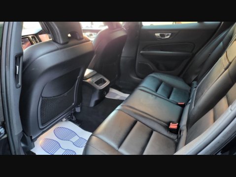 Volvo V60 D3 INSCRIPTION 14