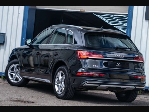 Audi Q5 2.0 Q5 PHEV Sport 50 TFSI E Quattro Semi-Auto 4WD 5dr 29