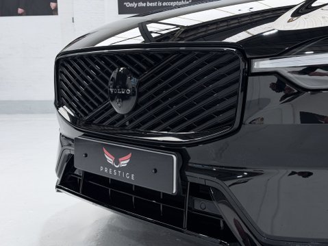Volvo XC60 B5 ULTRA BLACK EDITION AWD 16