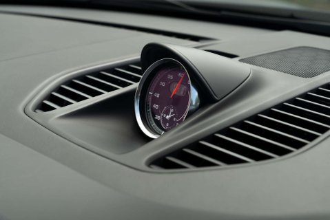 Porsche 911 Carrera S PDK 23