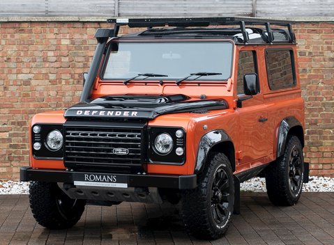 Land Rover Defender 90 Adventure 6