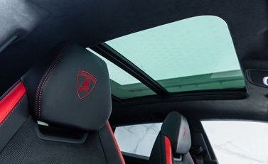 Lamborghini Urus SE 17
