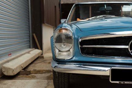 Mercedes-Benz SL 280 Pagoda 13