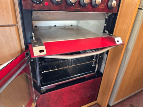 Autocruise Starblazer Motor Home 32