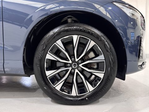 Volvo XC60 B4 PLUS MHEV 17