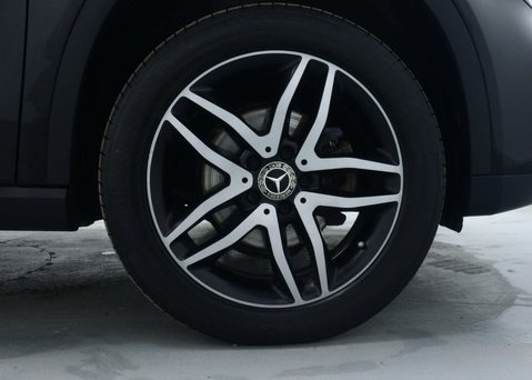 Mercedes-Benz GLA 1.6 GLA180 GPF Urban Edition SUV 5dr Petrol 7G-DCT Euro 6 (s/s) (122 ps) 15
