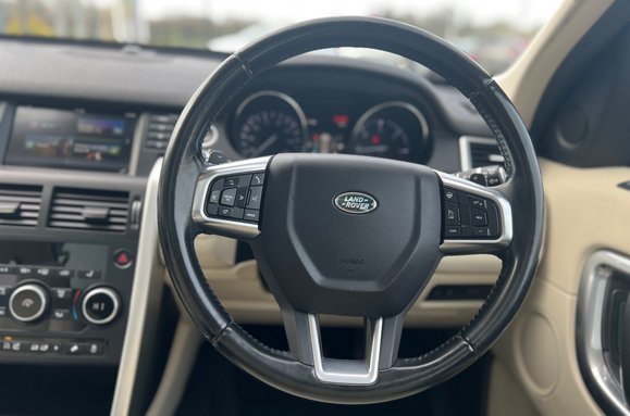 Land Rover Discovery Sport 2.2 SD4 HSE LUXURY AUTOMATIC 42