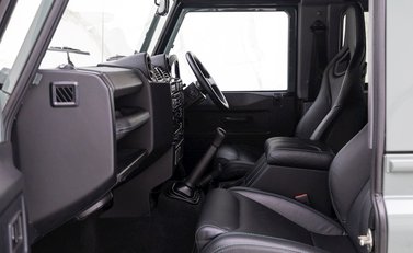 Land Rover Defender 90 XS Twisted T60 13
