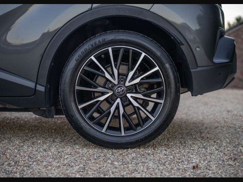Toyota C-HR 1.8 C-HR Excel HEV CVT 5dr 44