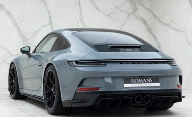 Porsche 911 (992) GT3 Touring 3