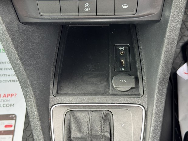 Volkswagen Caddy Maxi AUTO LWB L2H1 Low Roof Highline C20 Air Con Alloys Nav Sensors EURO 6 39