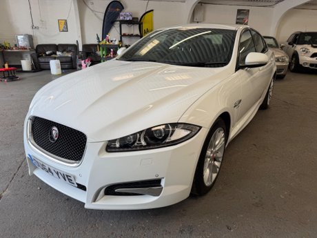 Jaguar XF 2.2d R-Sport Auto Euro 5 (s/s) 4dr 3