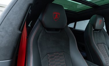 Lamborghini Urus S 25