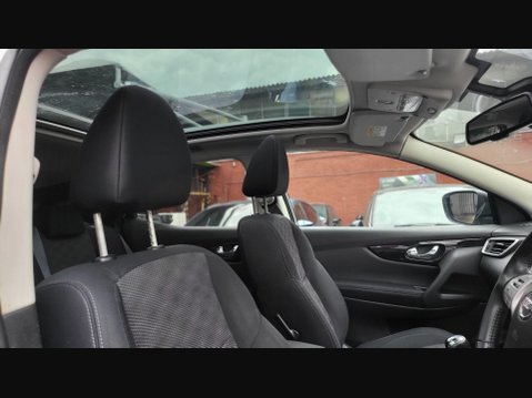Nissan Qashqai N-CONNECTA DIG-T 18