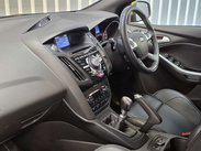 Ford Focus 2.0T EcoBoost ST-3 Hatchback 5dr Petrol Manual Euro 5 (s/s) (250 ps) 38