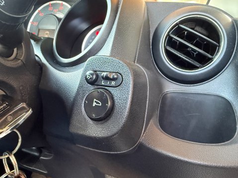 Honda Jazz I-VTEC EXL-T NAV AUTO 37