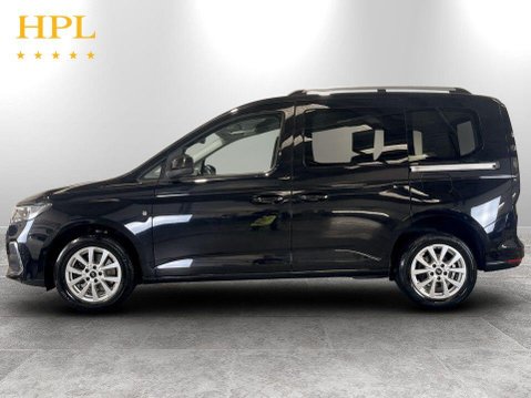 Ford Tourneo Connect 2.0 EcoBlue Titanium MPV 5dr Diesel Manual Euro 6 (s/s) (122 ps) 4