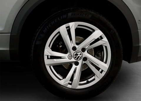 Volkswagen T-Roc 1.5 T-Roc R-Line TSI Semi-Auto 5dr 17