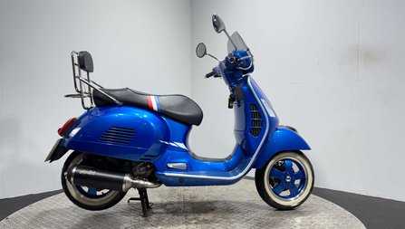 Piaggio Vespa GTS 300 SUPER 2016 ONLY 6K MOT VERY CLEAN POLINI PIPE SERVICED
