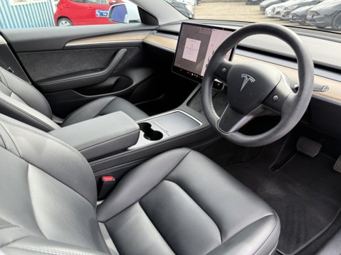 Tesla Model 3 Saloon 4dr Electric Auto RWD (241 bhp) 2