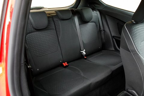 Ford Fiesta ZETEC 31