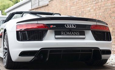 Audi R8 V10 Plus Spyder 25