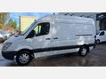 Mercedes-Benz Sprinter 2.1 213 CDi BlueEFFICIENCY Panel Van 4dr Diesel Manual RWD L2 (200 g/km, 12 3