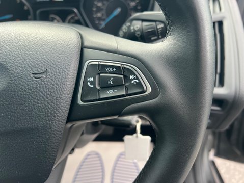 Ford Focus 1.0T EcoBoost Zetec Edition Auto Euro 6 (s/s) 5dr 21