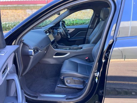 Jaguar F-Pace 2.0 D180 R-Sport Auto AWD Euro 6 (s/s) 5dr 24