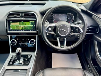 Jaguar XE 2.0 P250i R-Dynamic S Auto Euro 6 (s/s) 4dr