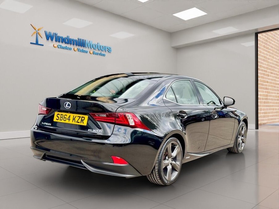 2014 Lexus Is — image 10