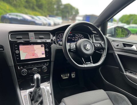 Volkswagen Golf 2.0 Golf R TSi 4Motion Semi-Auto 4WD 5dr 20