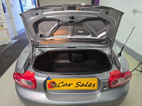 Mazda MX-5 2.0i Miyako Roadster Euro 4 2dr 12