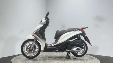 Piaggio Medley 2022 27K CLEAN 125CC LEARNER SCOOTER NEW MOT SERVICED 4