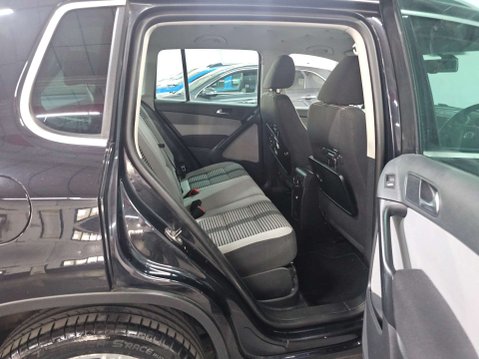 Volkswagen Tiguan 2.0 Tiguan Sport TDI 4Motion 140 Auto 4WD 5dr 17