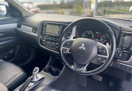 Mitsubishi Outlander PHEV 2.0h 12kWh GX4h CVT 4WD AUTO 18