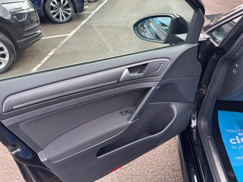 Volkswagen Golf GTD TDI DSG 29