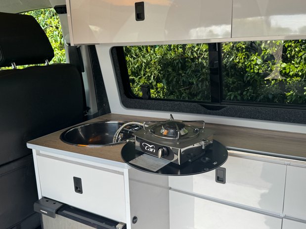Volkswagen Transporter Camper | Pop Top | AUTO | 4 Berth | Kitchen | Solar | NO VAT | Euro 6 12