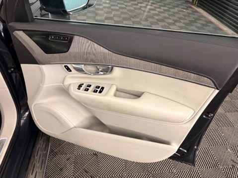 Volvo XC90 2.0h T8 Twin Engine Recharge 11.6kWh Inscription Pro Auto 4WD Euro 6 (s/s) 43