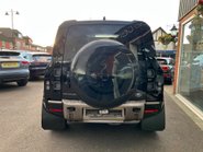 Land Rover Defender X MHEV 14