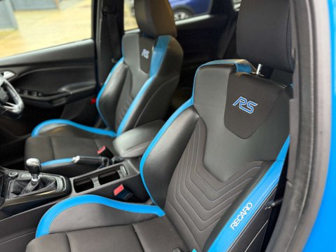 Ford Focus 2.3 Focus RS 4WD 5dr 93